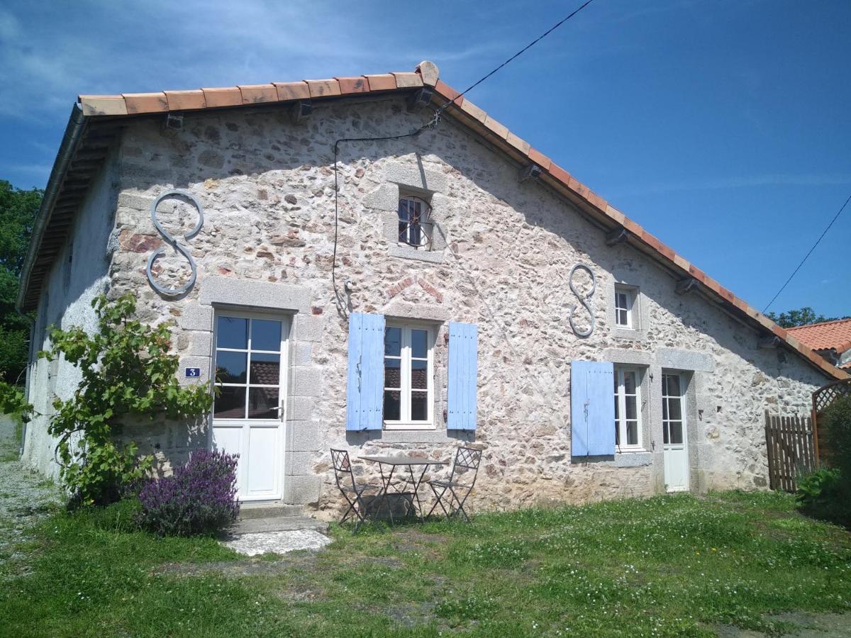 Gite De La Barliere Secondigny Exterior photo
